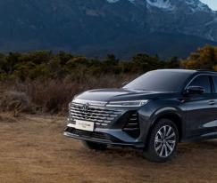 第三代CS75PLUS冠軍版、鋒蘭達雙擎領先版、星越L長風版大橫評！誰更勝一籌?